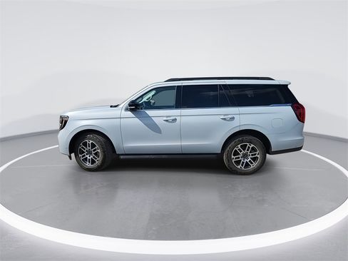 New 2025 Ford Expedition Active image 5