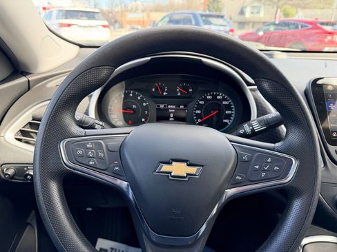 Used 2023 Chevrolet Malibu LT image 21