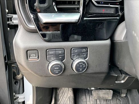 Used 2024 GMC Sierra 1500 Elevation w/ Elevation Premium Package AWD/4WD image 33