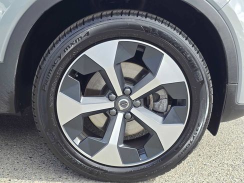 Used 2026 Volvo XC40 B5 Plus w/ Protection Package Premier AWD/4WD image 9