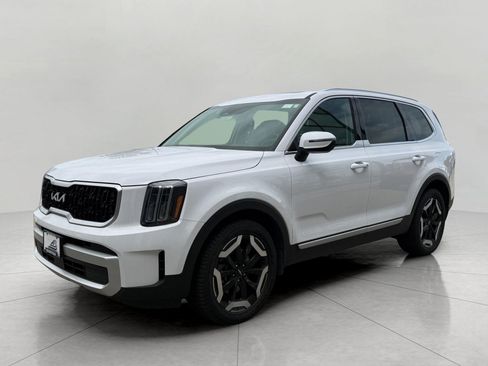 Used 2025 Kia Telluride EX w/ EX Captain's Chair Package AWD/4WD image 5
