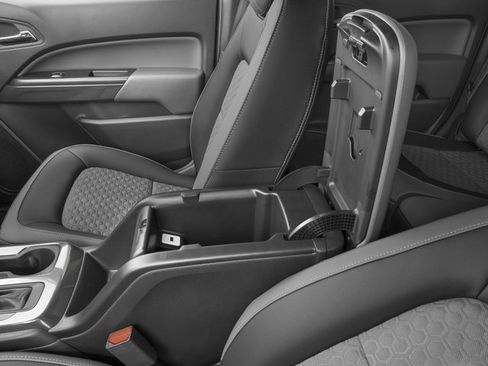 Used 2017 Chevrolet Colorado Z71 AWD/4WD image 15