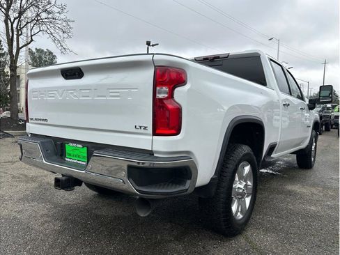 Used 2020 Chevrolet Silverado 2500 LTZ w/ LTZ Premium Package image 8