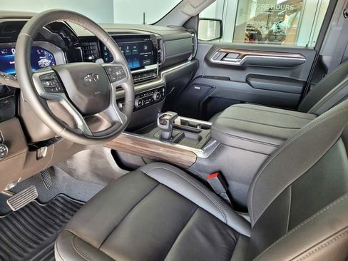 Used 2024 Chevrolet Silverado 1500 RST w/ All Star Edition Plus AWD/4WD image 11