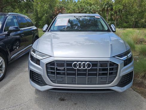 Used 2022 Audi Q8 Premium Plus image 2