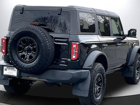 Used 2023 Ford Bronco Wildtrak image 9