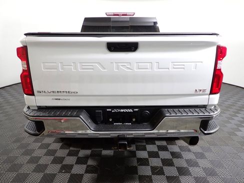 Used 2021 Chevrolet Silverado 3500 LTZ image 18