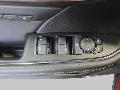 Used 2023 Buick Envision Avenir AWD/4WD image 31