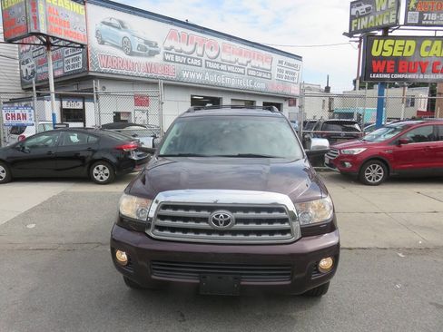 Used 2015 Toyota Sequoia Limited AWD/4WD image 6