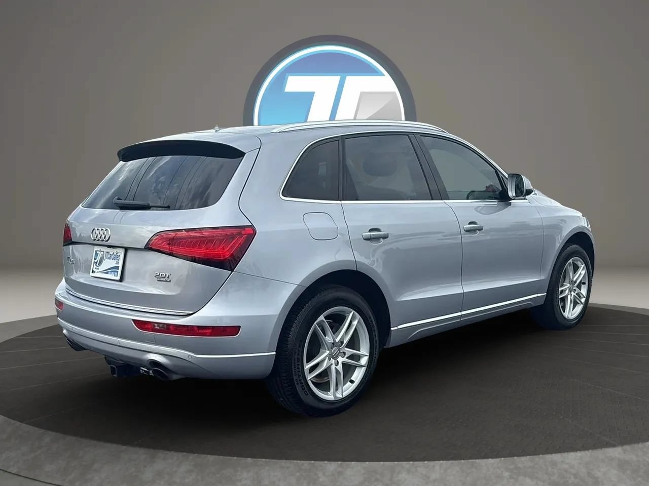 Used 2016 Audi Q5 2.0T Premium Plus w/ Technology Package AWD/4WD image 9