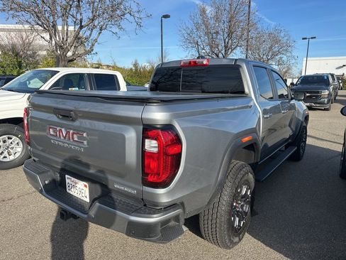 Used 2025 GMC Canyon Elevation w/ Technology Package image 6