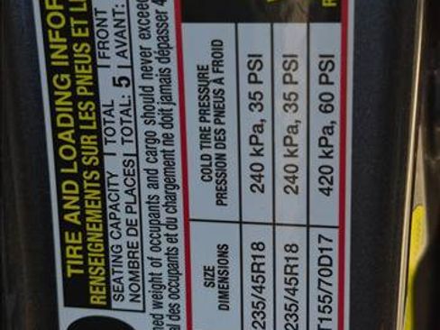 Used 2018 Toyota Camry SE w/ Moonroof Package FWD image 15