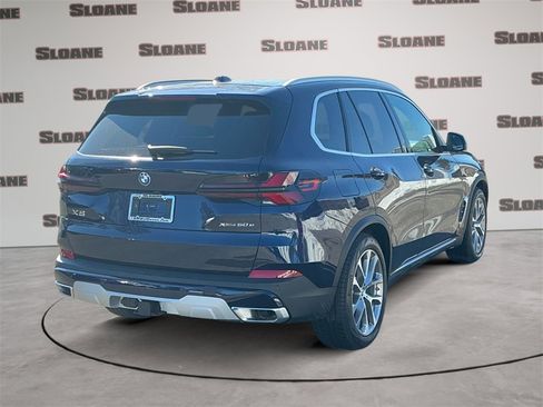 New 2026 BMW X5 xDrive50e image 5