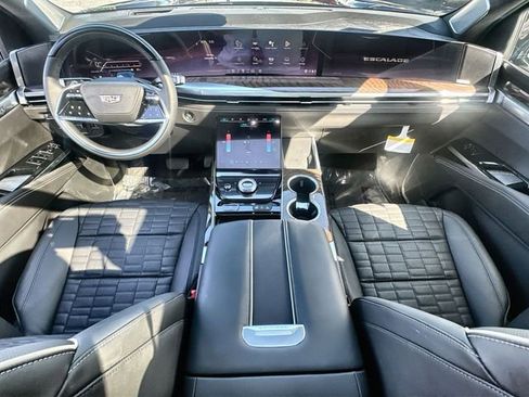New 2025 Cadillac Escalade Premium Luxury Platinum image 21