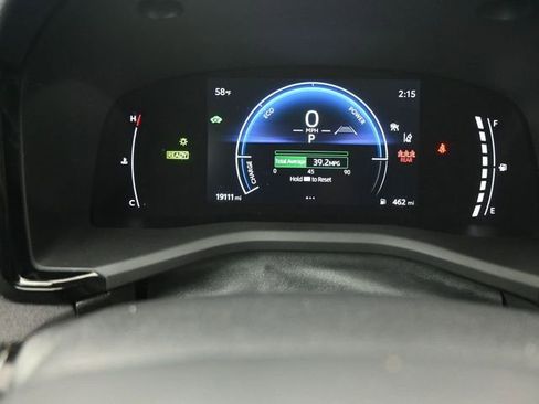 Used 2025 Toyota Camry LE image 12