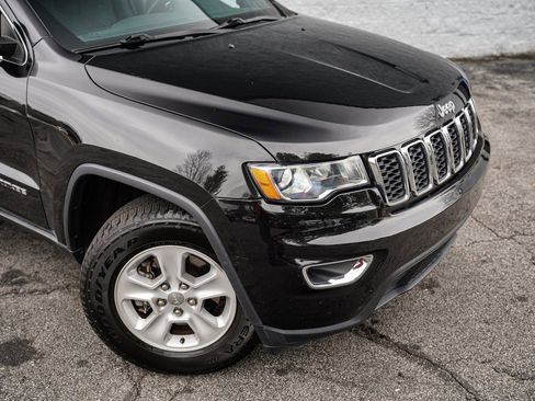 Used 2017 Jeep Grand Cherokee Laredo image 7