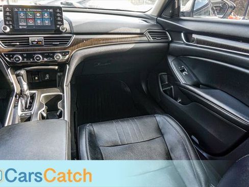 Used 2018 Honda Accord Touring image 25