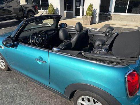 Used 2020 MINI Cooper Convertible w/ Storage Package FWD image 10