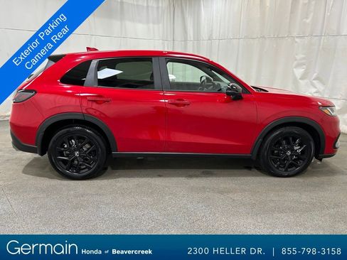 Used 2025 Honda HR-V Sport image 11