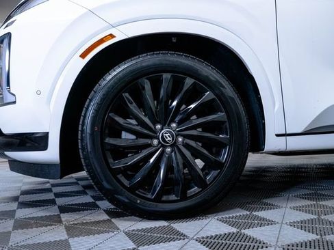 Certified 2024 Hyundai Palisade Calligraphy AWD/4WD image 9