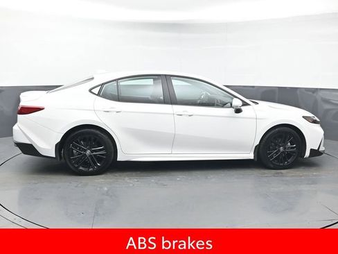 Certified 2025 Toyota Camry SE image 8