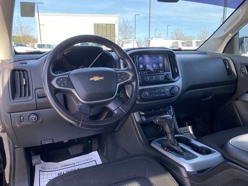 Used 2021 Chevrolet Colorado LT w/ LT Convenience Package image 31