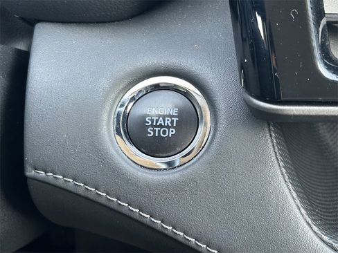 Used 2022 Toyota Highlander Limited image 31