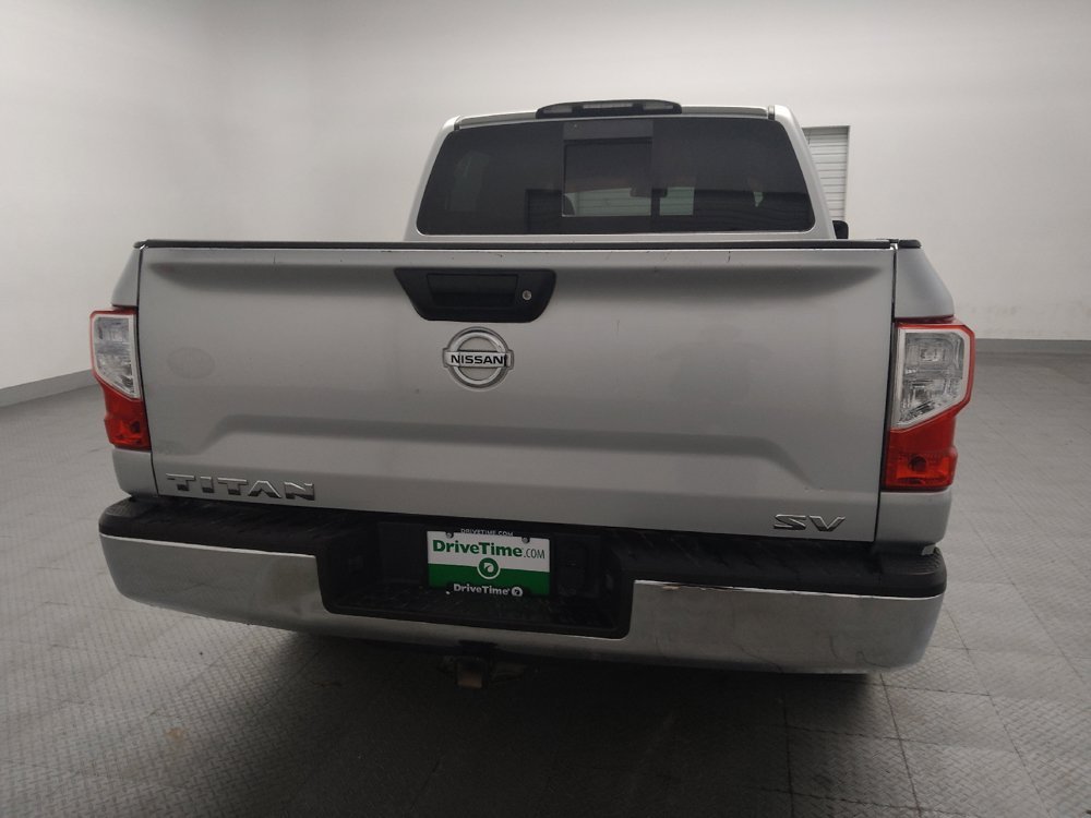Used 2017 Nissan Titan SV RWD image 7