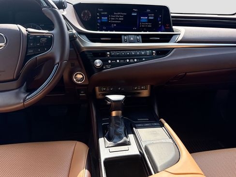 Used 2021 Lexus ES 250 w/ Premium Package AWD/4WD image 18
