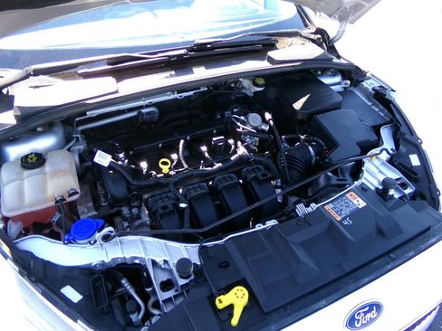 Used 2016 Ford Focus SE FWD image 31