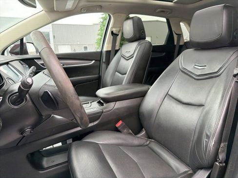Used 2018 Cadillac XT5 Luxury w/ LPO, Sport Package image 16