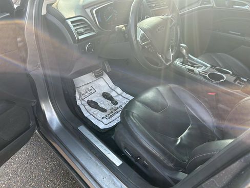 Used 2013 Ford Fusion Titanium w/ Titanium Driver Assist Pkg image 10