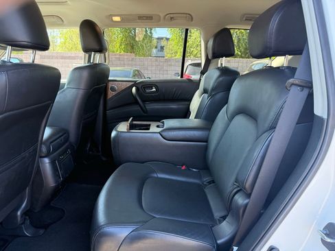 Used 2024 Nissan Armada SL w/ Captain's Chairs Package image 11
