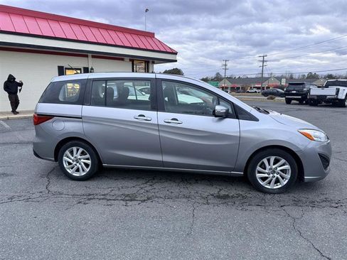 Used 2015 MAZDA MAZDA5 Sport image 4