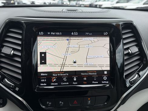 Used 2020 Jeep Cherokee Limited w/ Technology Group FWD image 24