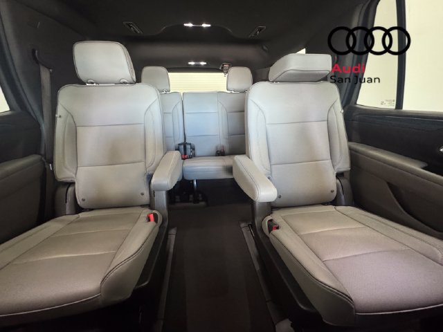 Used 2024 GMC Yukon SLT RWD image 12