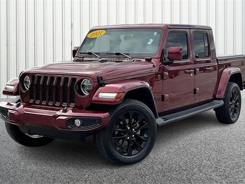 Used 2021 Jeep Gladiator Overland image 2