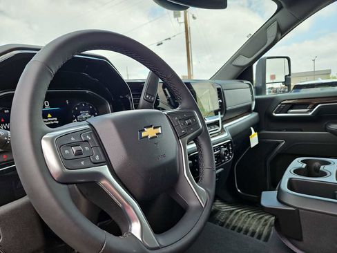 New 2026 Chevrolet Silverado 2500 LT w/ Z71 Chrome Sport Edition AWD/4WD image 10