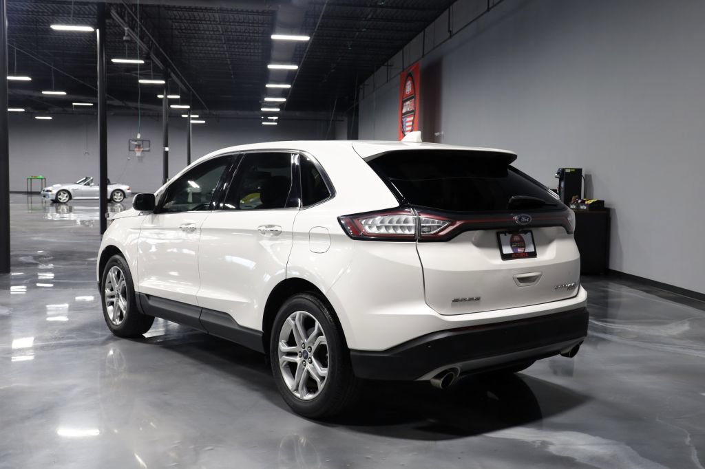 Used 2018 Ford Edge Titanium w/ Technology Package FWD image 5