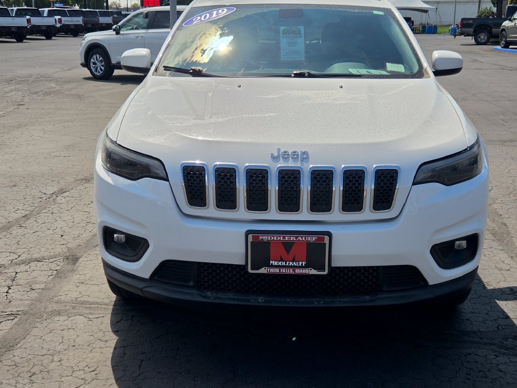 Used 2019 Jeep Cherokee Latitude w/ Popular Appearance Group AWD/4WD image 7