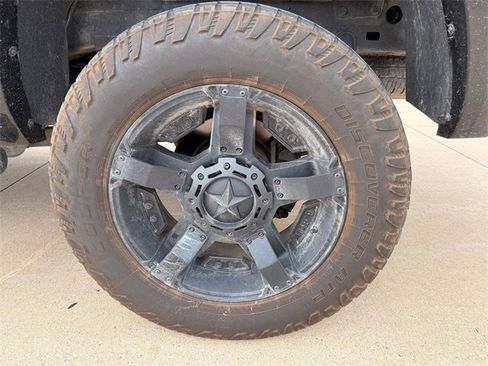 Used 2017 RAM 2500 Laramie w/ Sport Appearance Group image 6