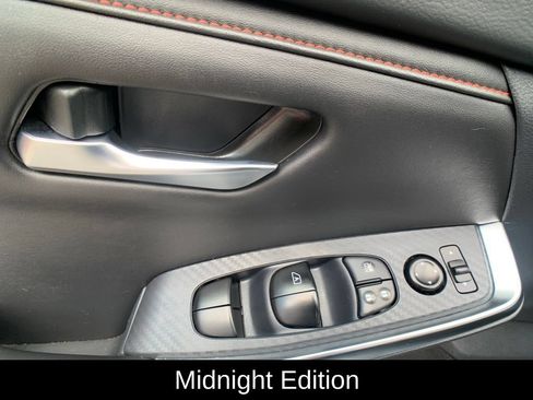Certified 2025 Nissan Sentra SR w/ Midnight Edition FWD image 12