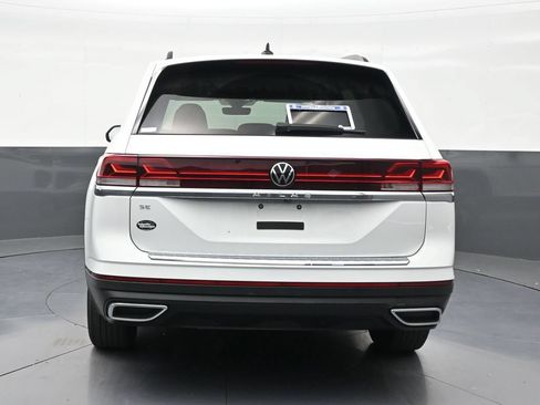 Used 2025 Volkswagen Atlas SE FWD image 4