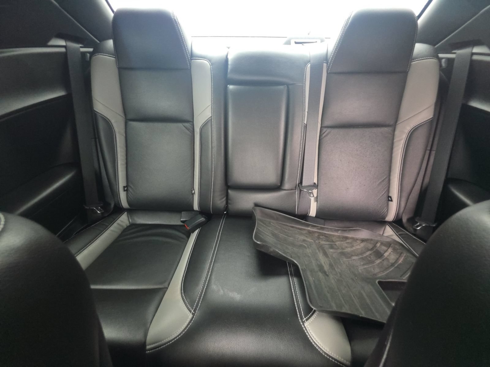 Used 2020 Dodge Challenger R/T RWD image 10