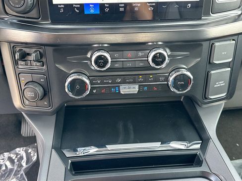 New 2026 Ford F250 Lariat w/ Black Appearance Package image 11