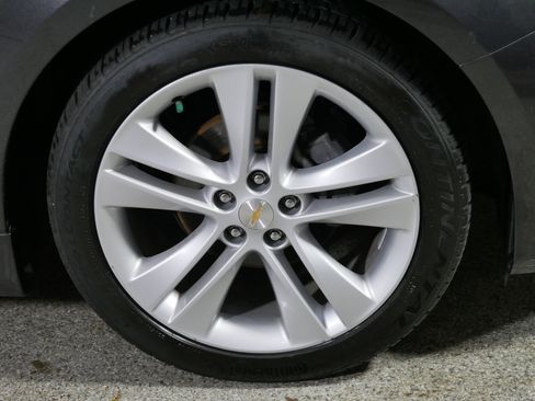 Used 2015 Chevrolet Cruze LTZ w/ Sun, Sound and Sport Package FWD image 15