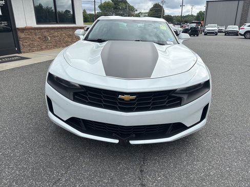 Used 2023 Chevrolet Camaro LT RWD image 10