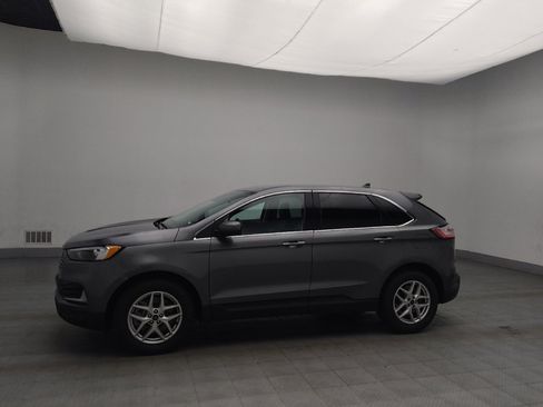 Used 2023 Ford Edge SEL image 2