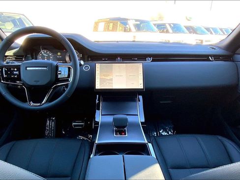 New 2026 Land Rover Range Rover Evoque Dynamic SE image 7