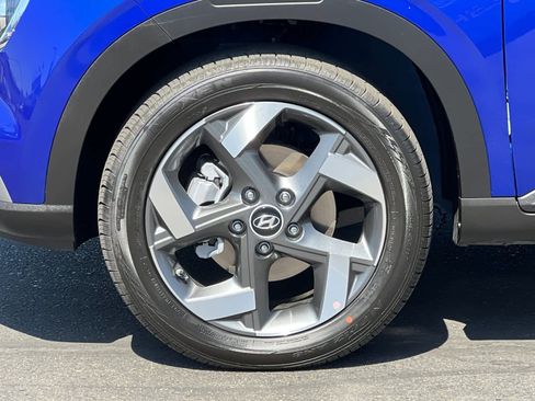 New 2025 Hyundai Venue SEL image 25